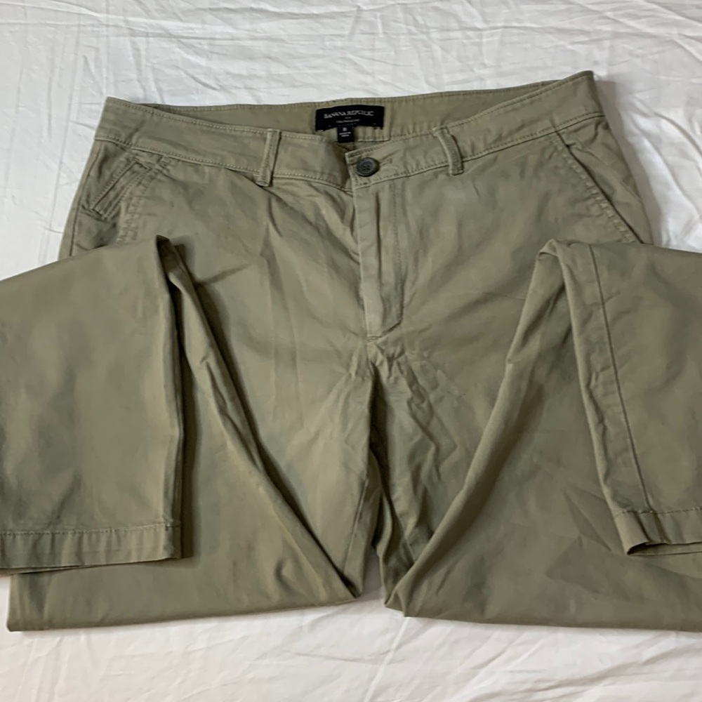 EUC SZ 8 chinos